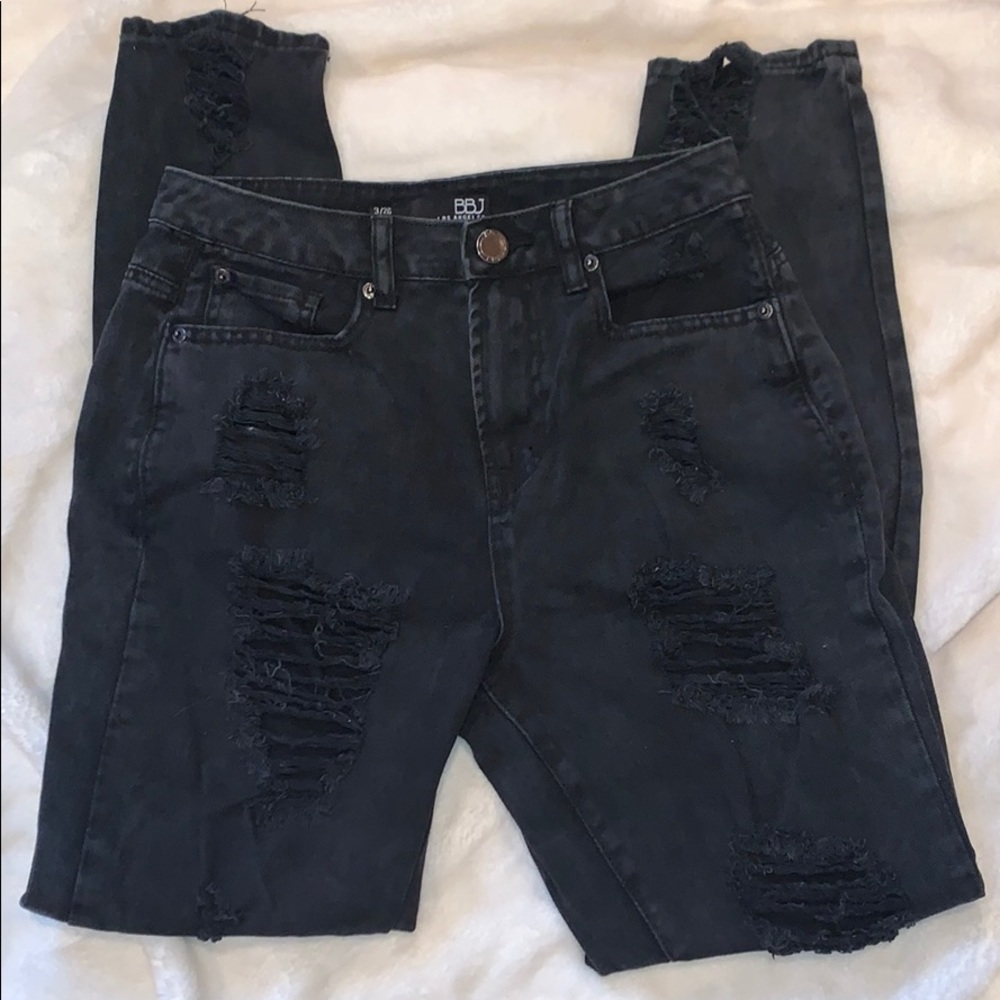 Fashion nova ripped jeans